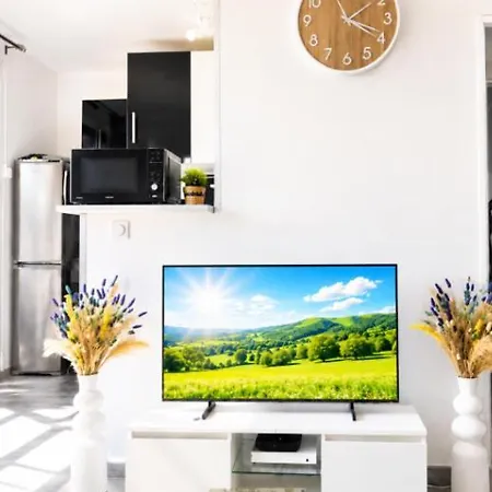 Cosy Apartment Melun